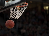 NBA篮球比分 湖人vs勇士战报
